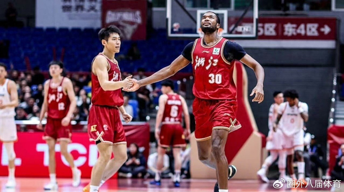 芒果体育在线登入-郭艾伦缺席，上海大胜广州！张镇麟9中1狂打铁，王哲林破万分大关|上海队|洛夫顿|浙江队|浙江男篮|上海男篮_新浪体育_新浪新闻