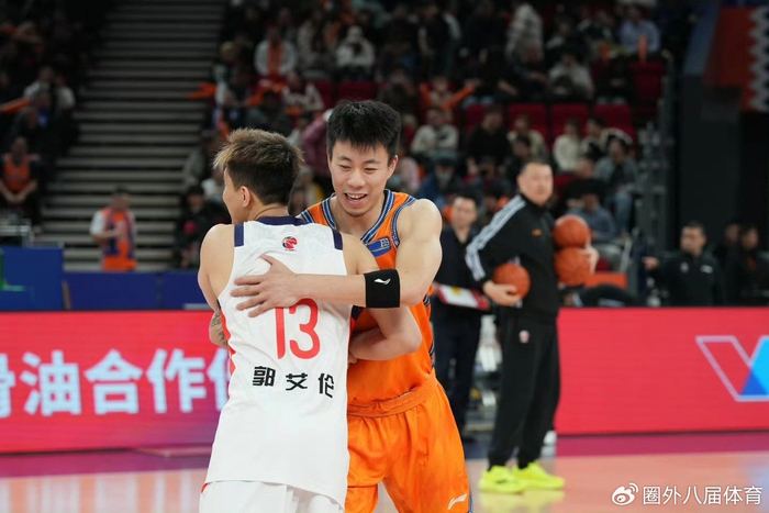 芒果体育在线登入-郭艾伦缺席，上海大胜广州！张镇麟9中1狂打铁，王哲林破万分大关|上海队|洛夫顿|浙江队|浙江男篮|上海男篮_新浪体育_新浪新闻