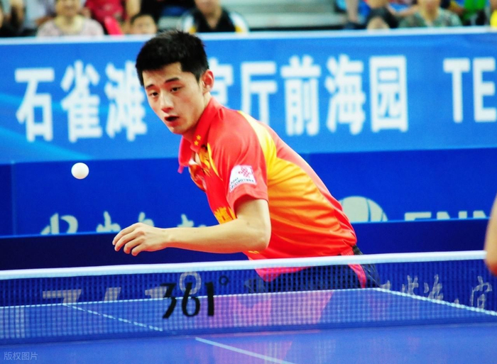 芒果体育官方网址-《全民学乒乓横拍篇》第37集：正手弧圈球与正手高吊|乒乓球|拉球|波尔|摩擦|球拍_新浪体育_新浪新闻