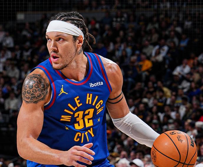 字母31+8+11难救主，小哈达威替补5记三分，超级残阵掘金力克雄鹿