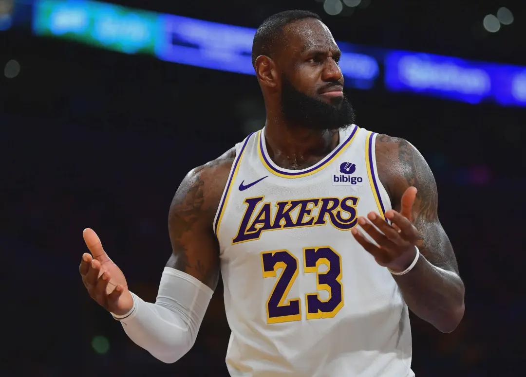 害！巴斯家族内斗，詹姆斯无辜躺枪