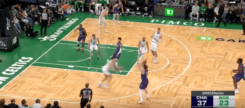 奇异果体育app-克尼普尔VS凯尔特人：多变有无球战术发起，高效贡献20分