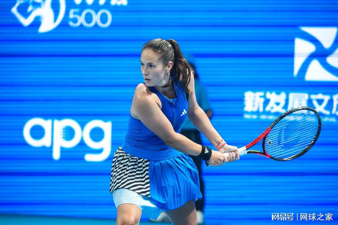 芒果体育官方网址-费尽心思方转籍，2026却遭三连败，卡萨金娜心里有些苦