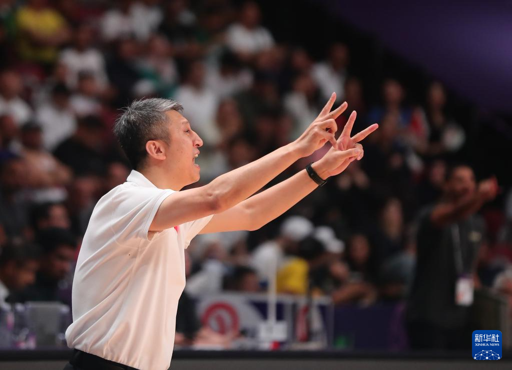 芒果体育在线登入-走马换将为一雪前耻！中国男篮开启世预赛备战，21人名单有讲究