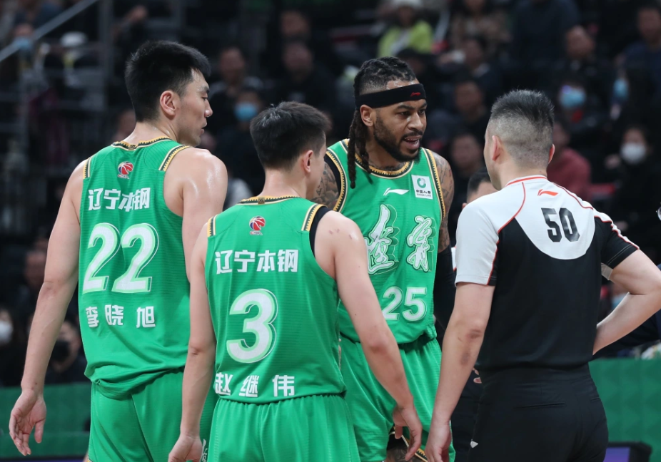 芒果体育官网首页-13投砍21分13板3帽！防守大闸成辽篮逆转头号功臣，杨鸣没看错你