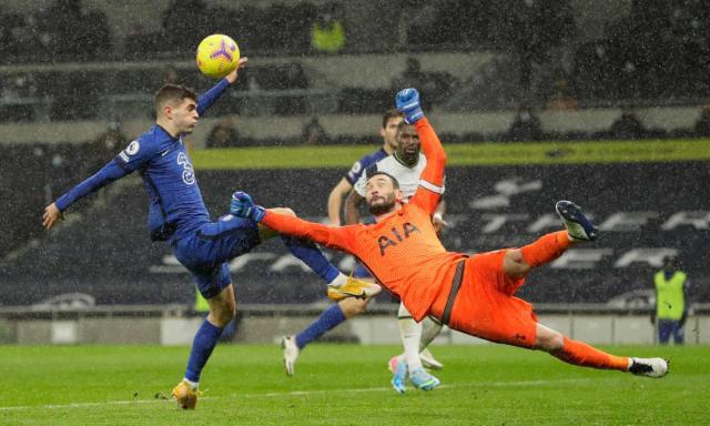 奇异果体育app-无凯恩=无信心无个性无领袖 热刺疲软穆帅嘴硬